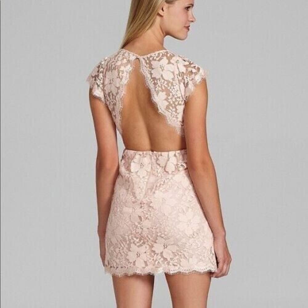 BCBGeneration Open Back Floral Lace Sheath Dress Blush Pink Womens 8